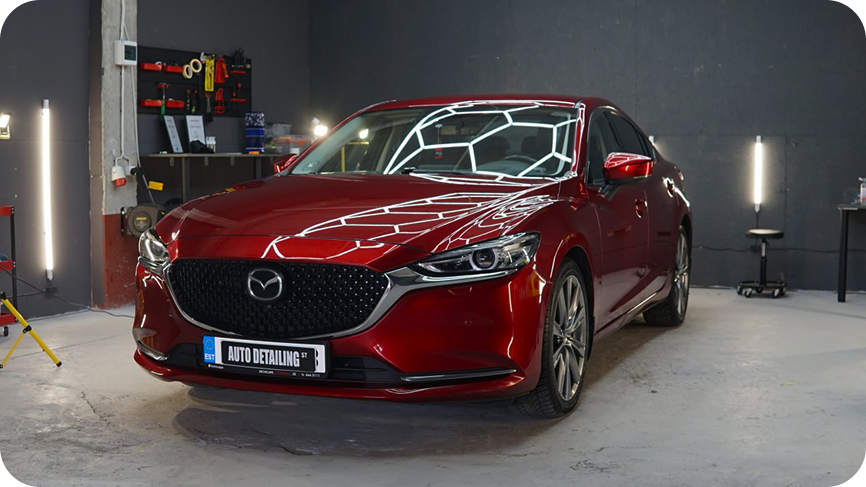 Красная Mazda
